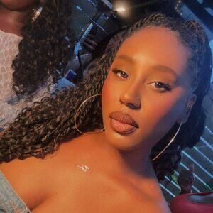 Meet your Posher, Eboni